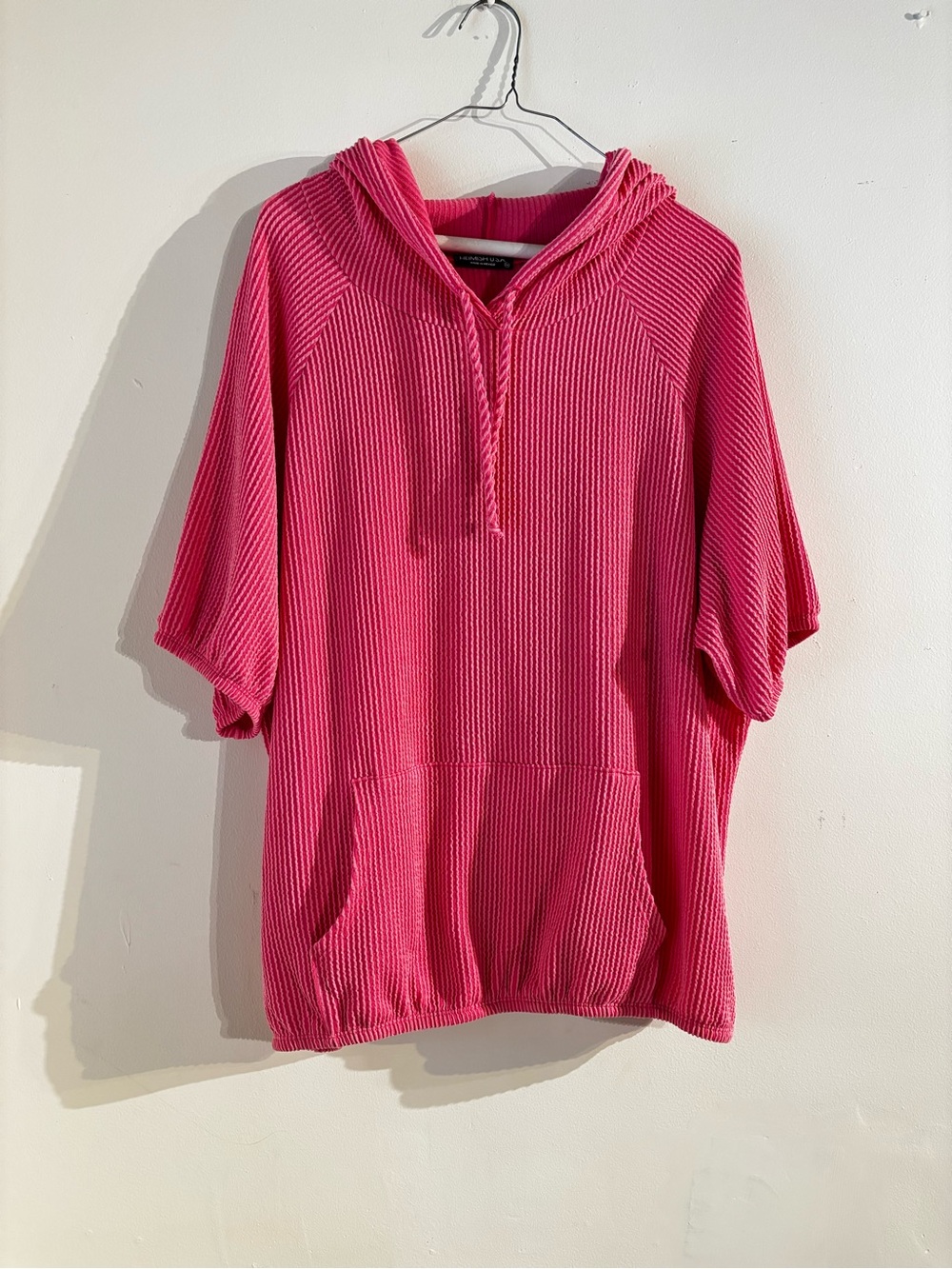 Heimish Bright Pink Hooded Short-Sleeve Ribbed Pullover Top 2X - Picture 2 of 7